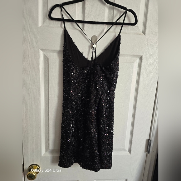 Womans sexy black dress - Picture 2 of 4